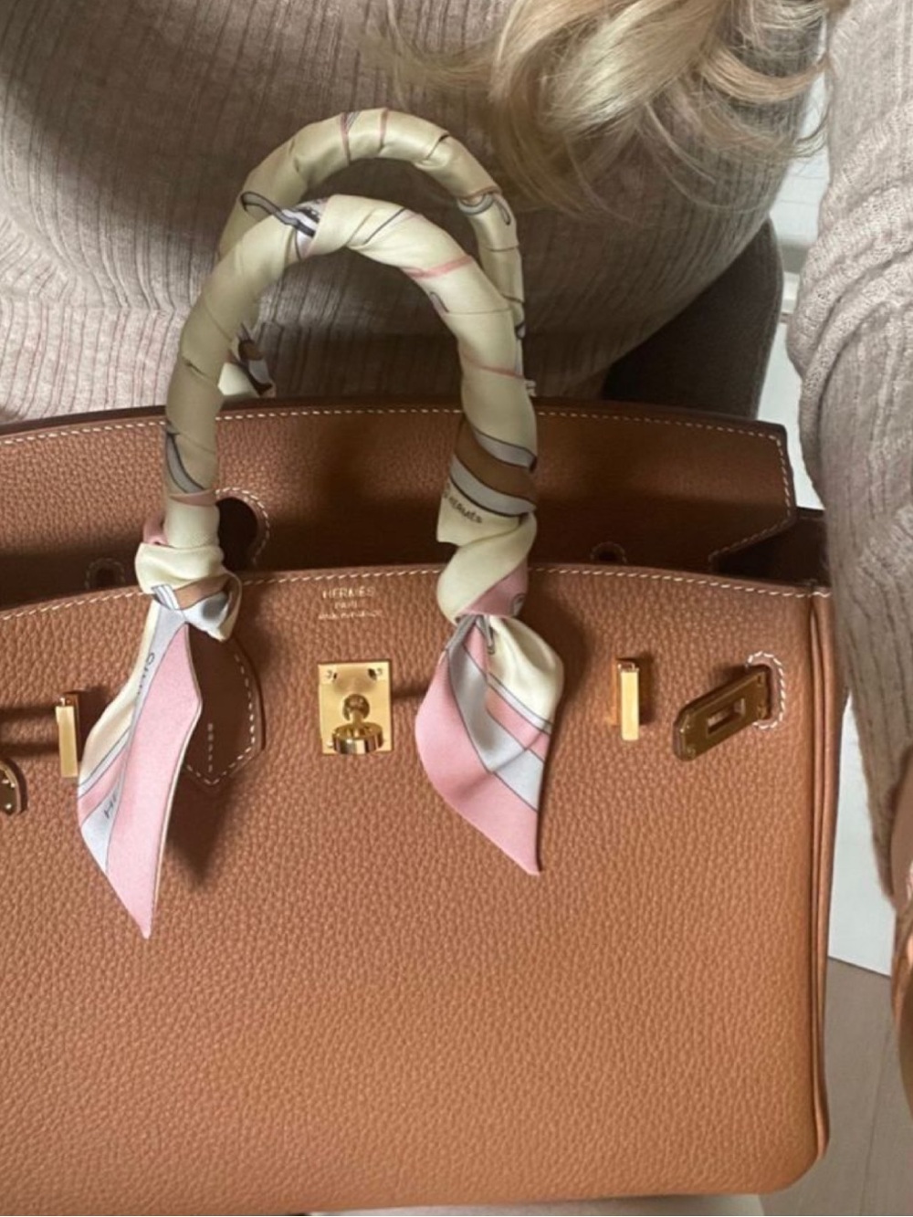 Celine 🌸🌷🎀🩷 Pink Logo Handkerchief - Picture 14 of 14